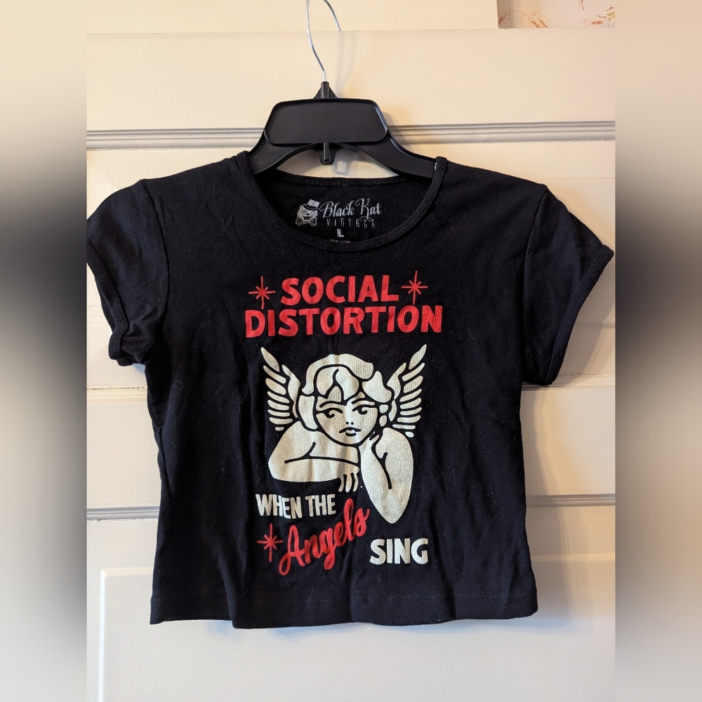 Social Distortion Crop Top ❤️